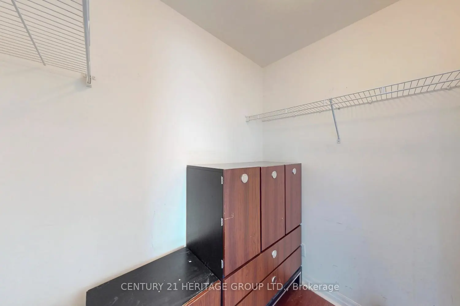 Additional image 9 of 1359 Rathburn Road 405