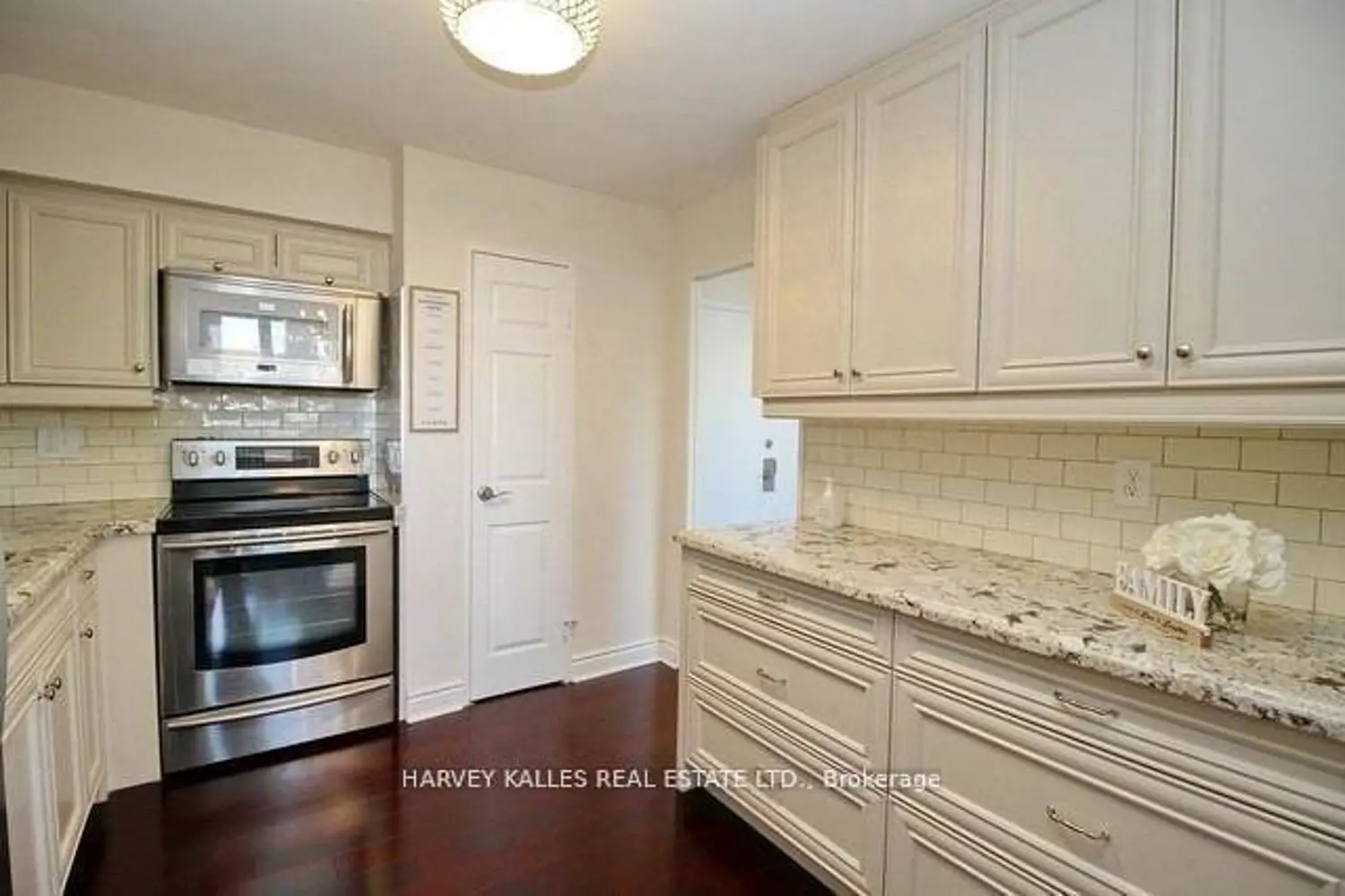 Additional image 5 of 3555 Bathurst Street 602