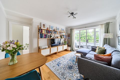 Hornsey Lane, Highgate, London N6