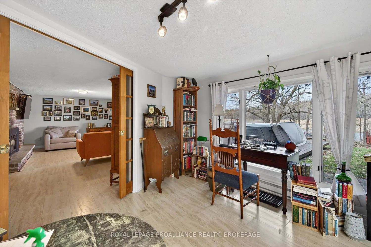 Additional image 11 of 727 Aylmer Crescent