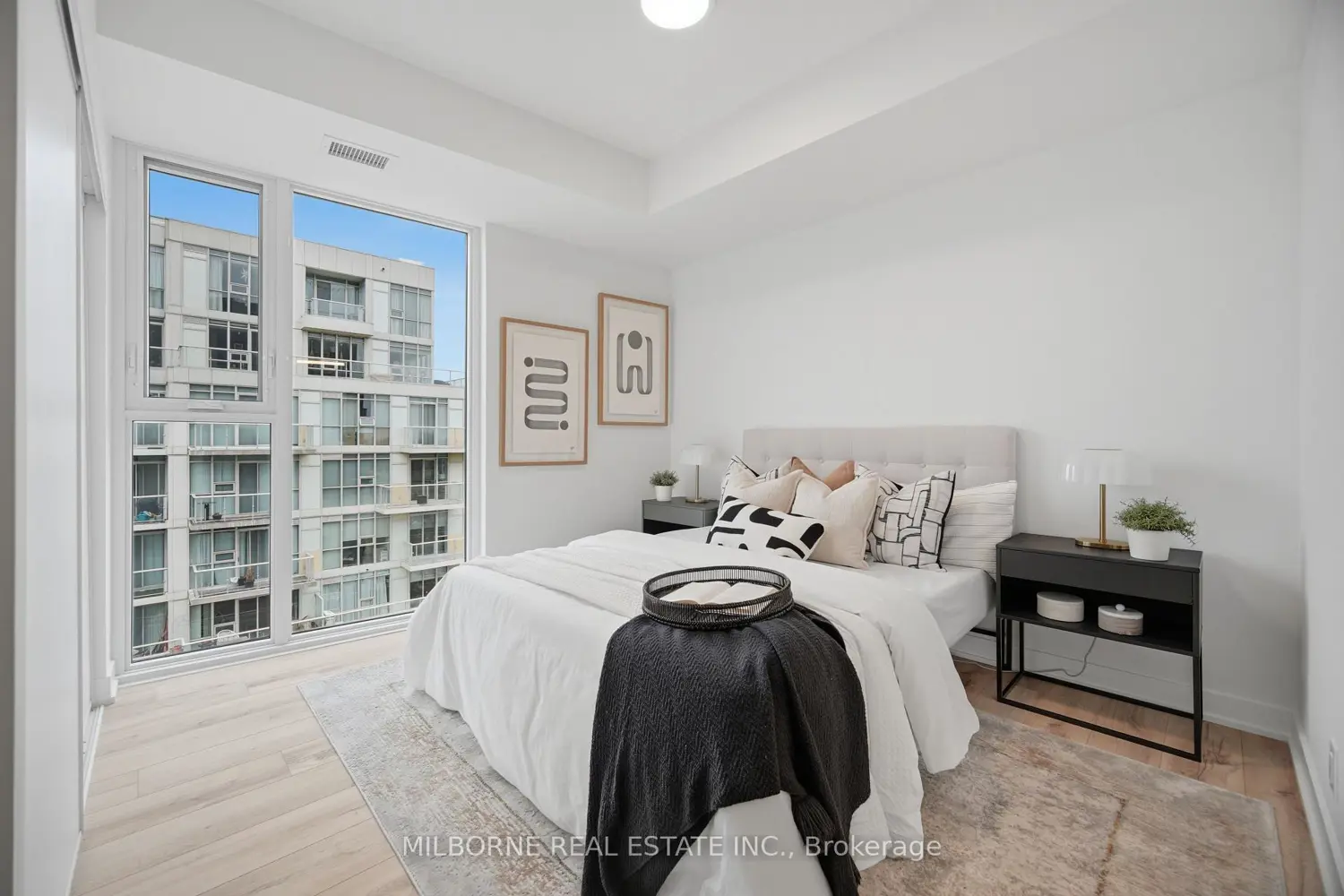 Additional image 6 of 1660 Bloor Street 1002