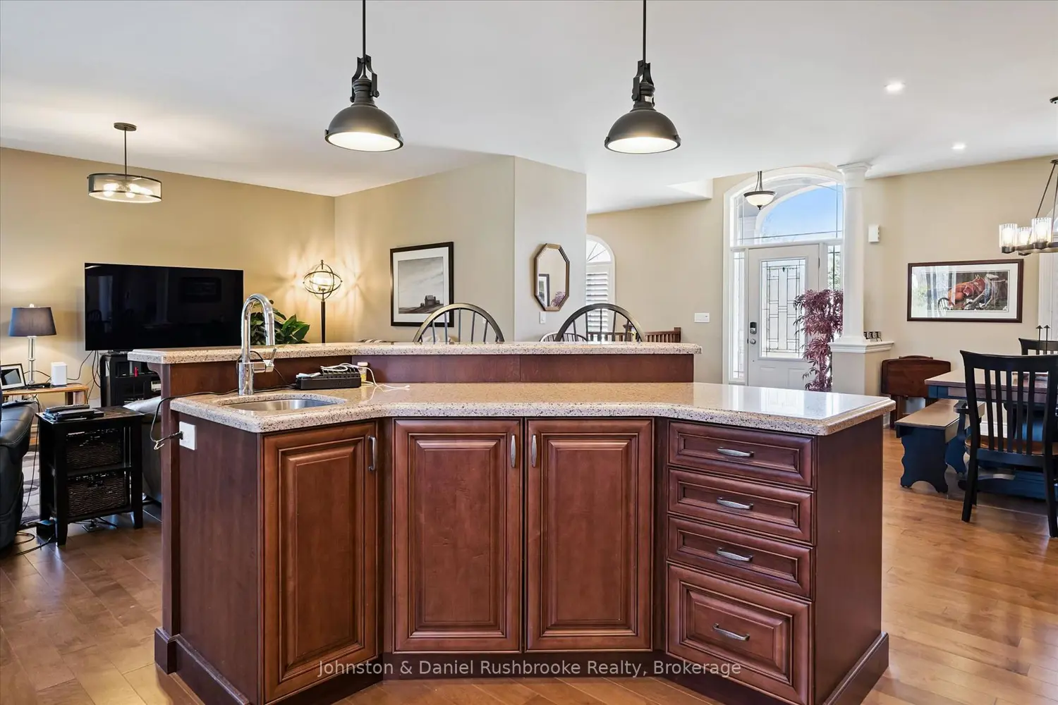 Additional image 7 of 1842 Meadowview Court