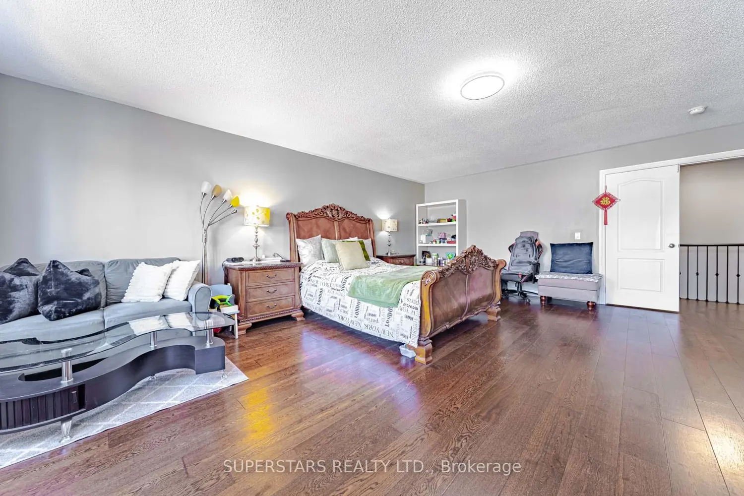2410 Bridle Road photo 4