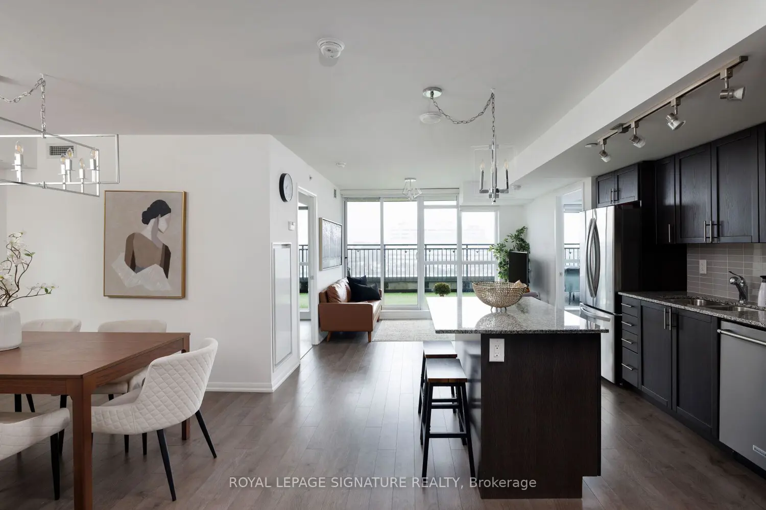 3091 Dufferin Street 726