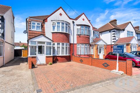 Palgrave Avenue, Southall UB1