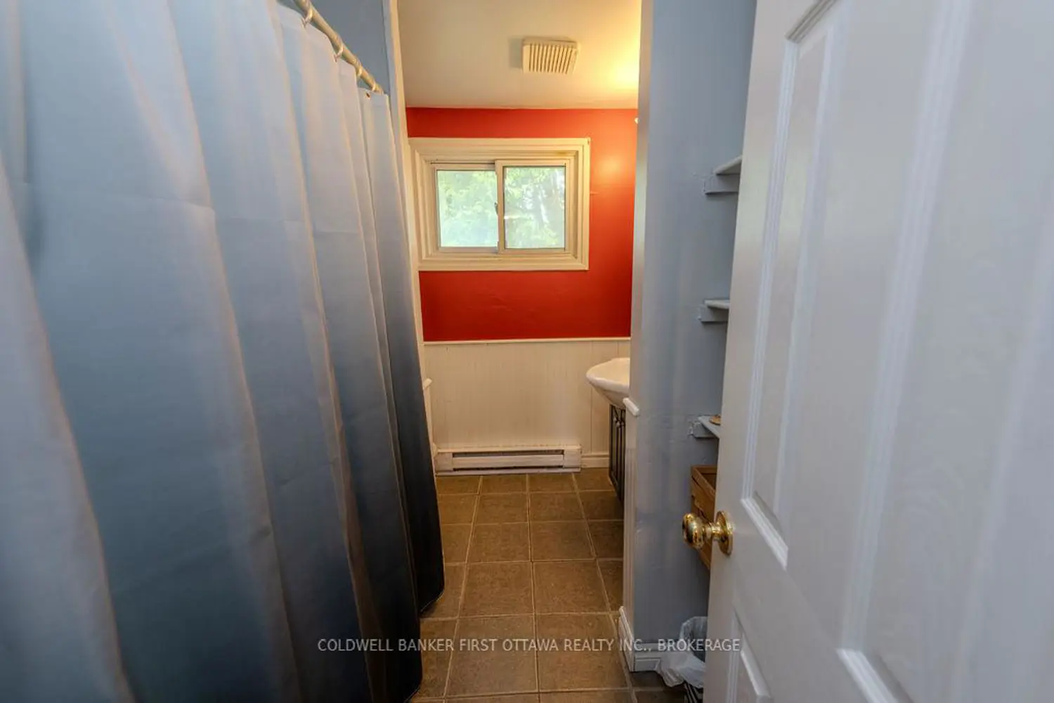 Additional image 8 of 258 Queen Mary Road 36