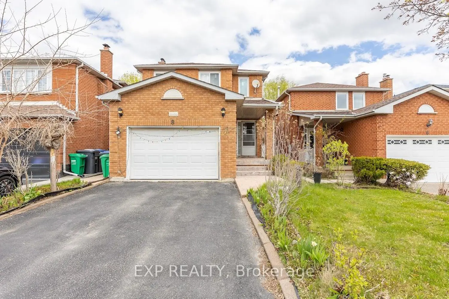 8 Faywood Drive