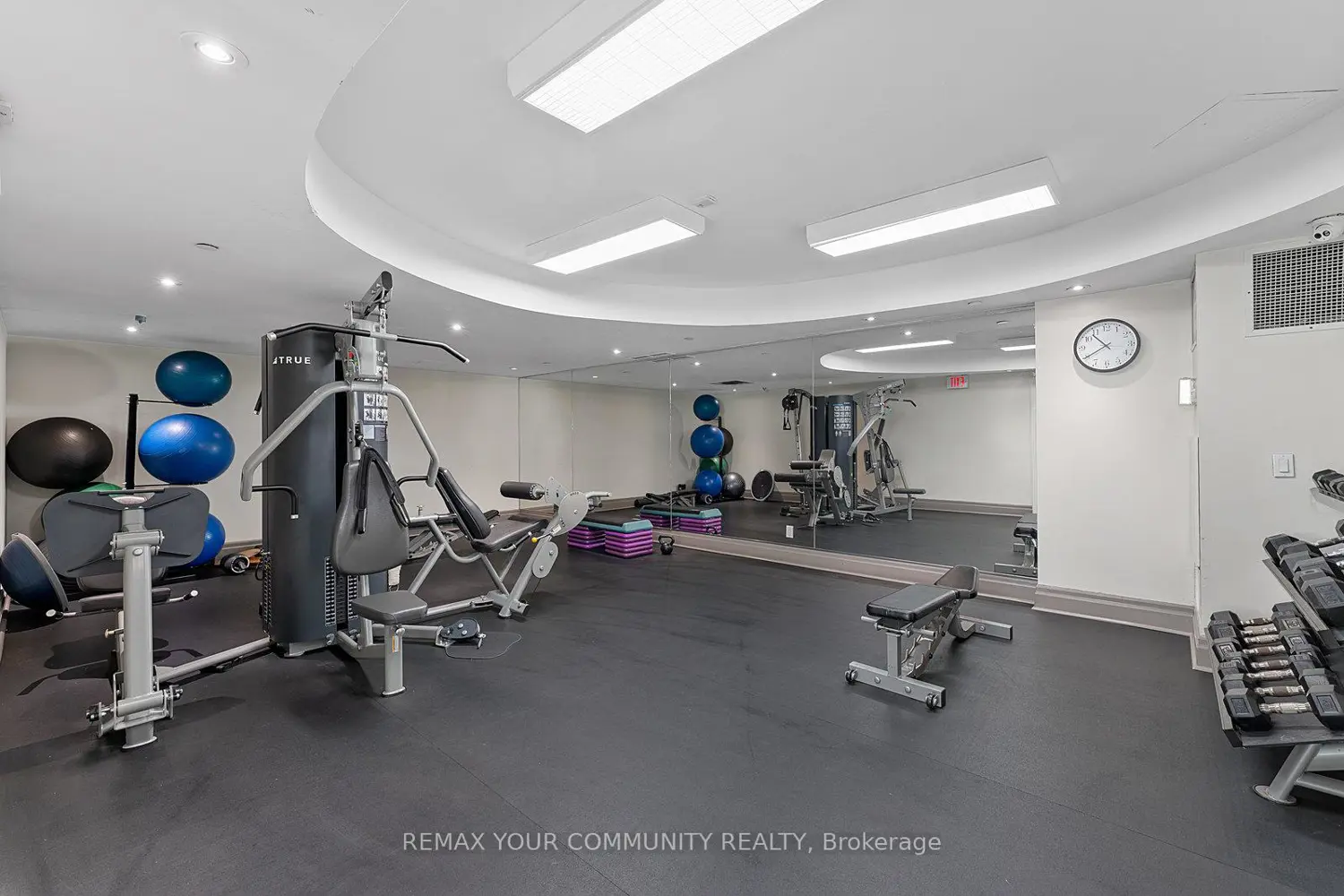Additional image 19 of 451 Rosewell Avenue 105