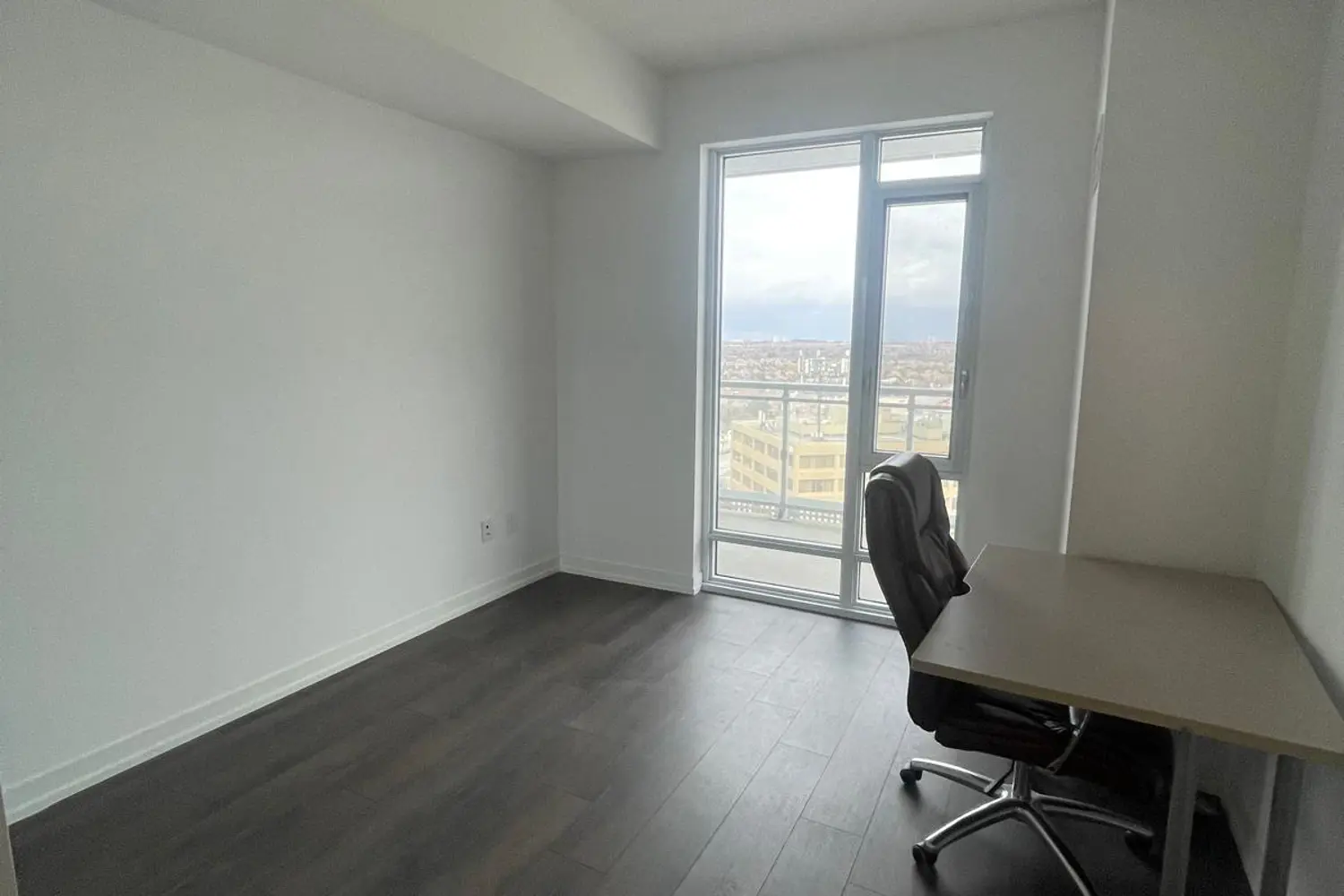 Additional image 12 of 2520 Eglinton Avenue 810