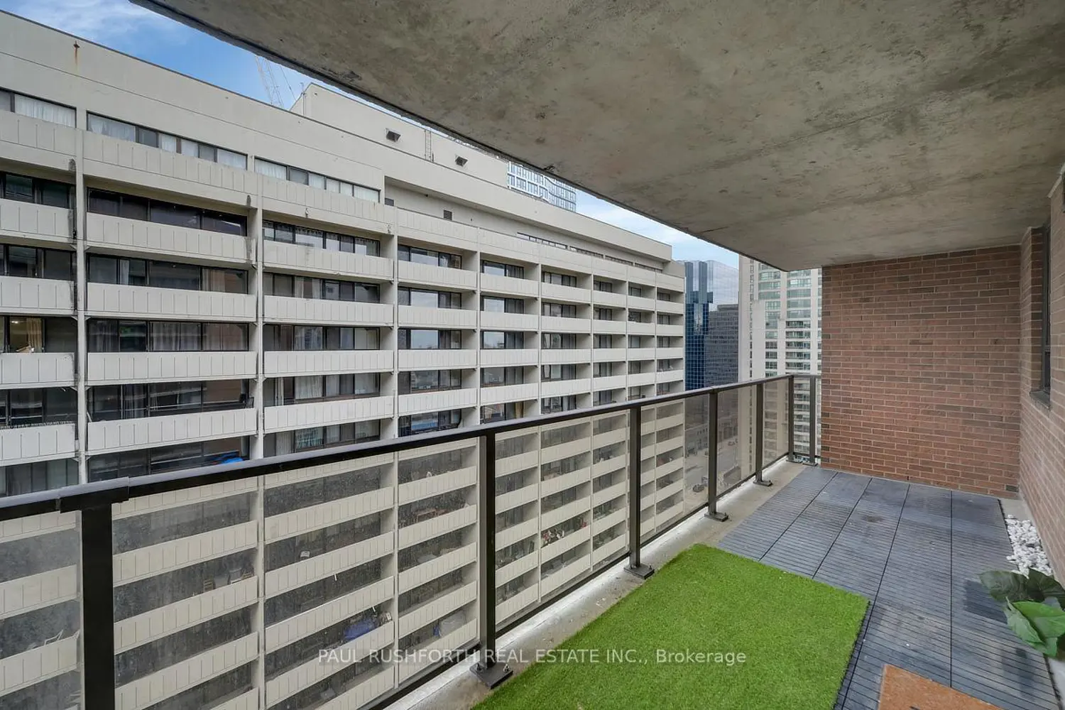 Additional image 18 of 475 Laurier Avenue 1703