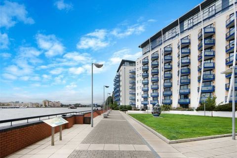Nova Building, Newton Place, Isle Of Dogs, Canary Wharf, Docklands E14