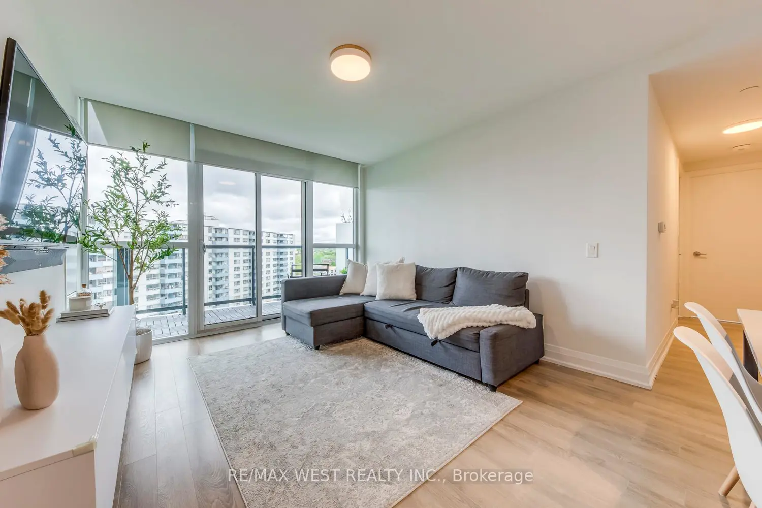 Additional image 6 of 1461 Lawrence Avenue 1104
