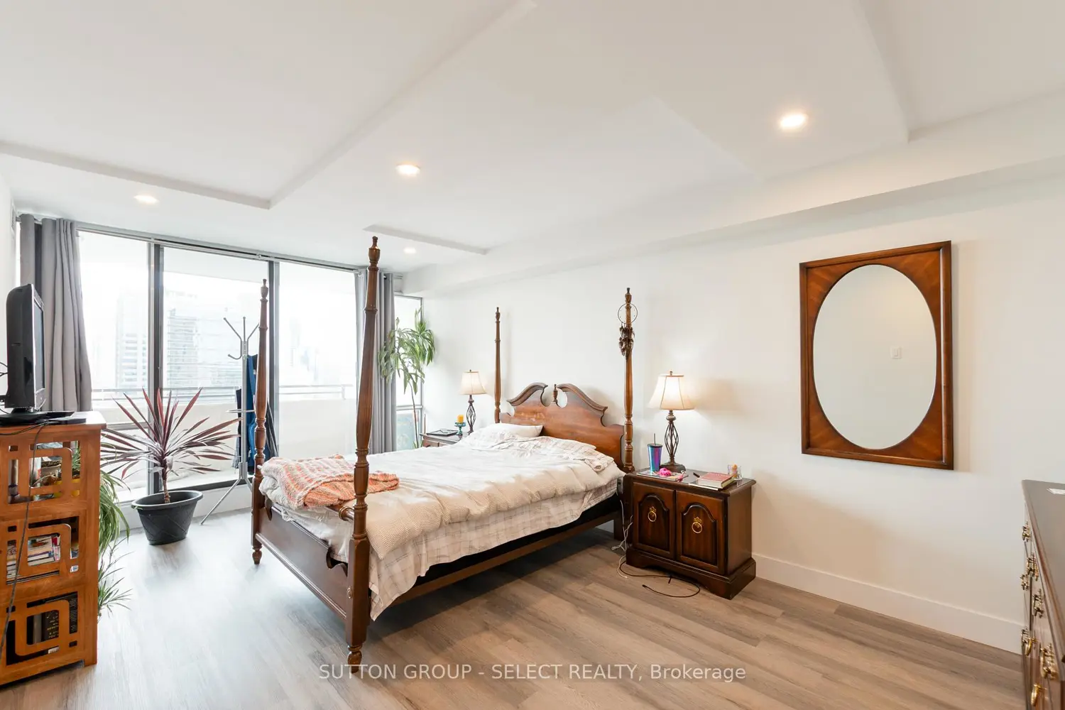 Additional image 9 of 380 King Street 1207