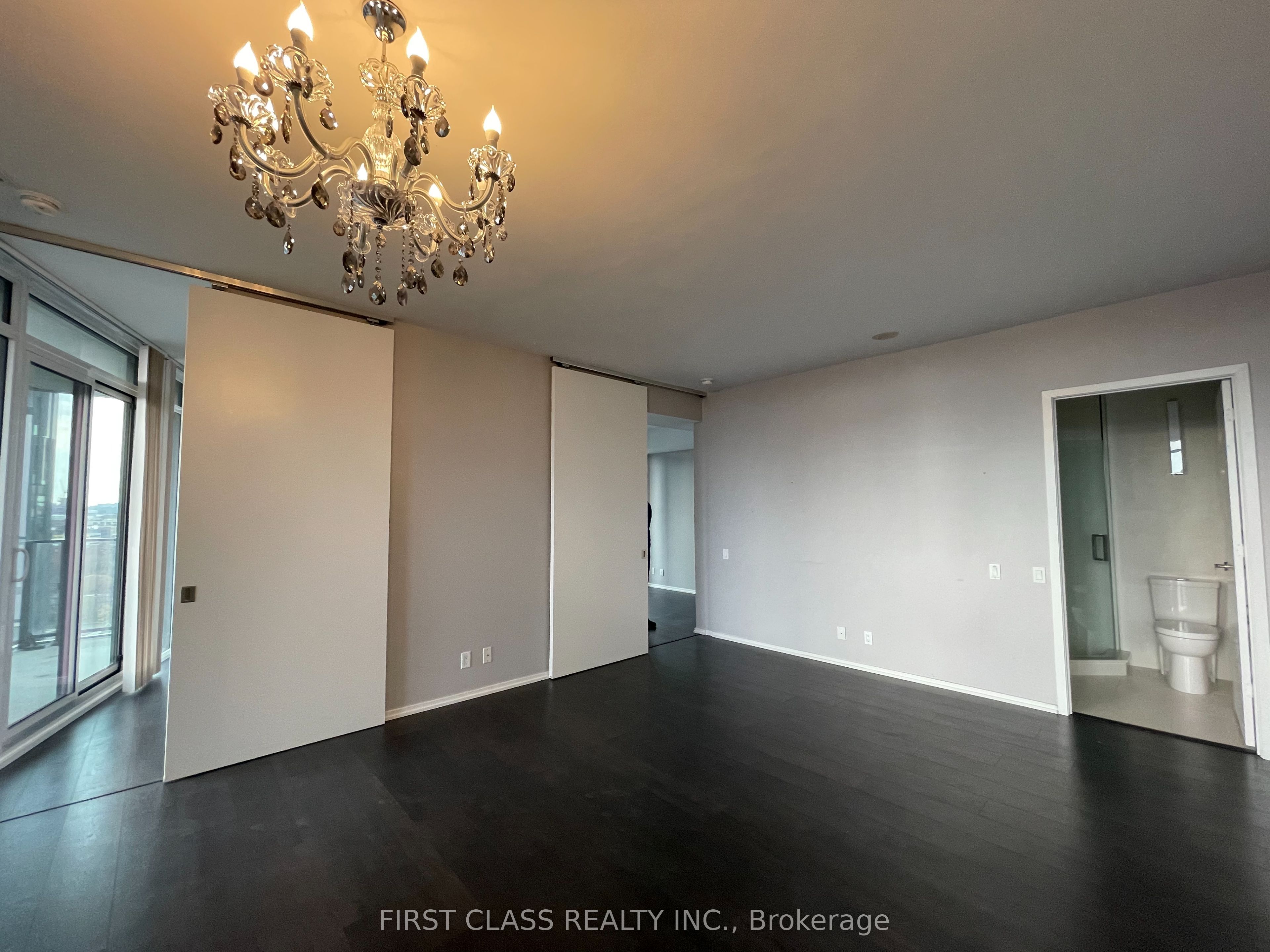 Additional image 5 of 1402-125 Peter Street, Toronto, ON, M5V 0M2