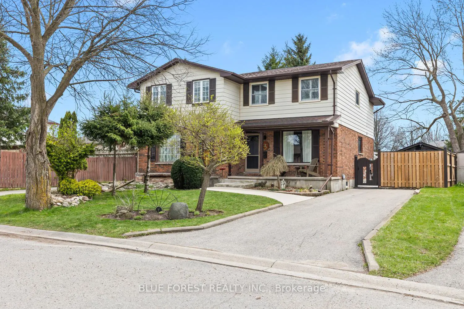 3 Lacey Crescent