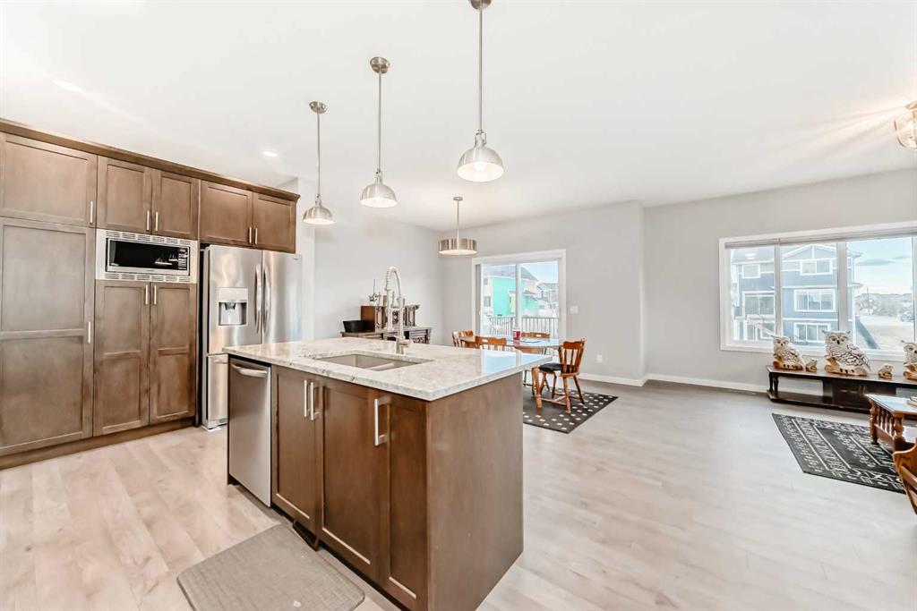151 Sundown Way, Cochrane, AB, T4C 0H4 photo 4