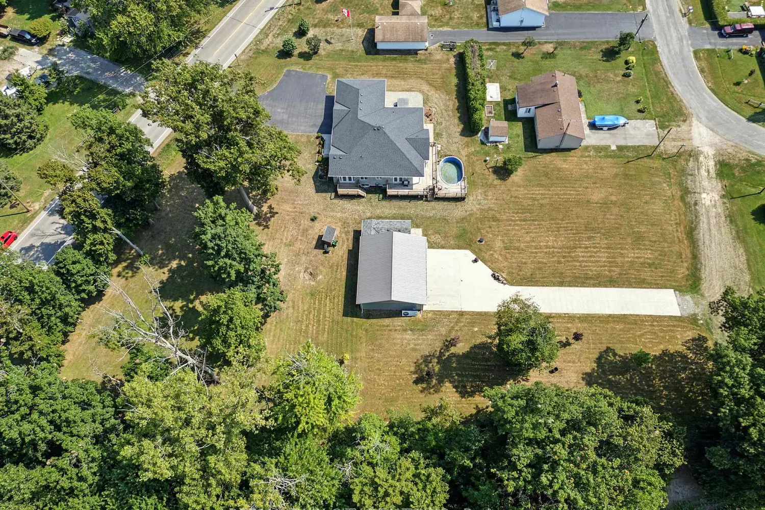 Additional image 5 of 1026 Front Road