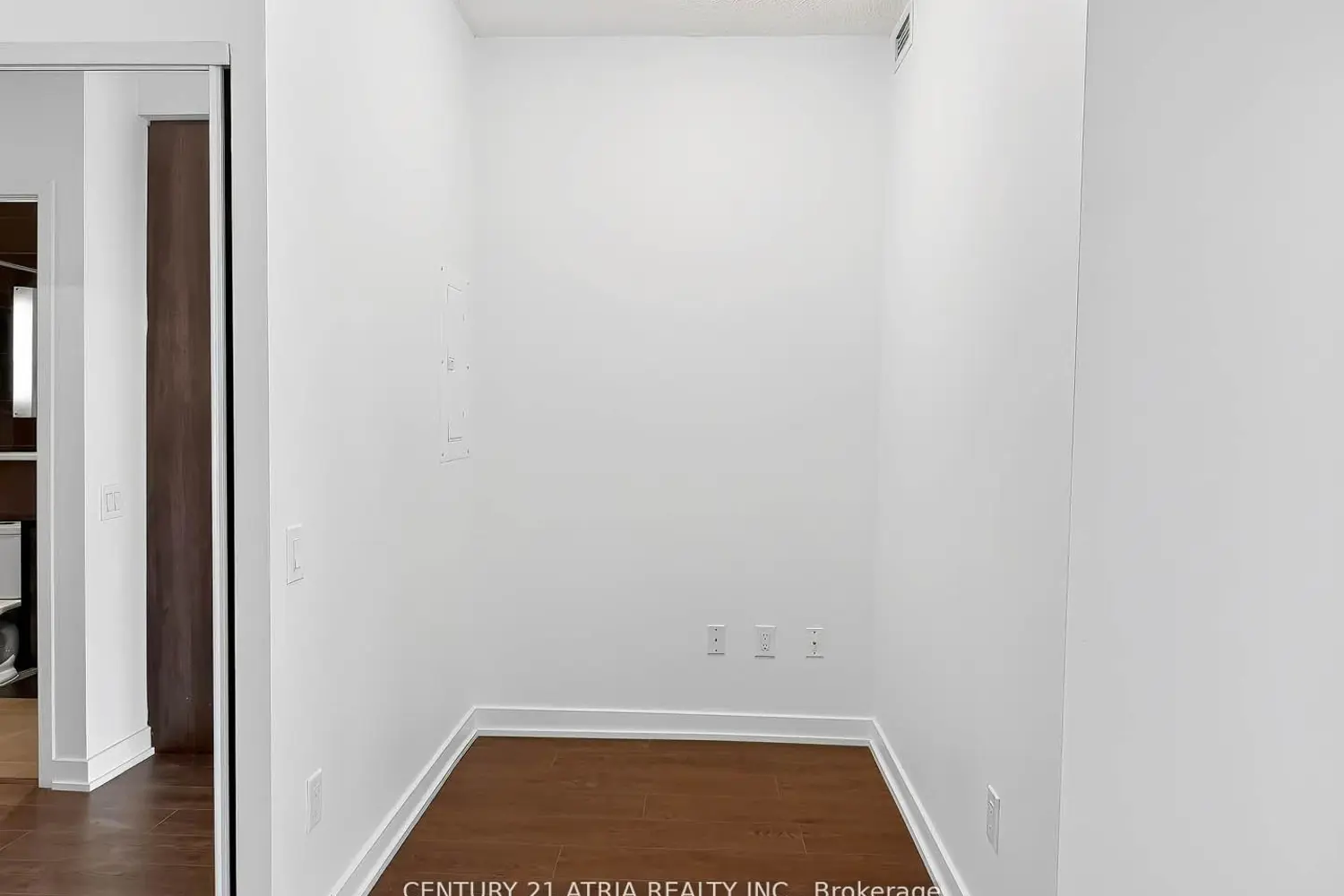 Additional image 10 of 121 Mcmahon Drive 2703