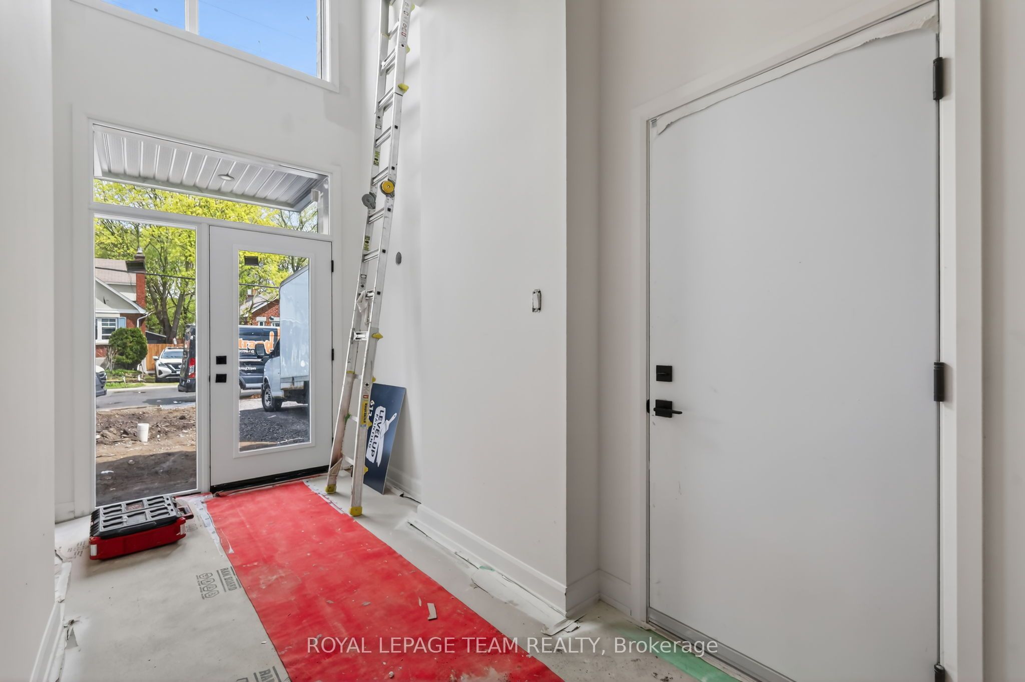 A-608 Tweedsmuir Avenue, Ottawa, ON, K1Z 5P3 photo 2