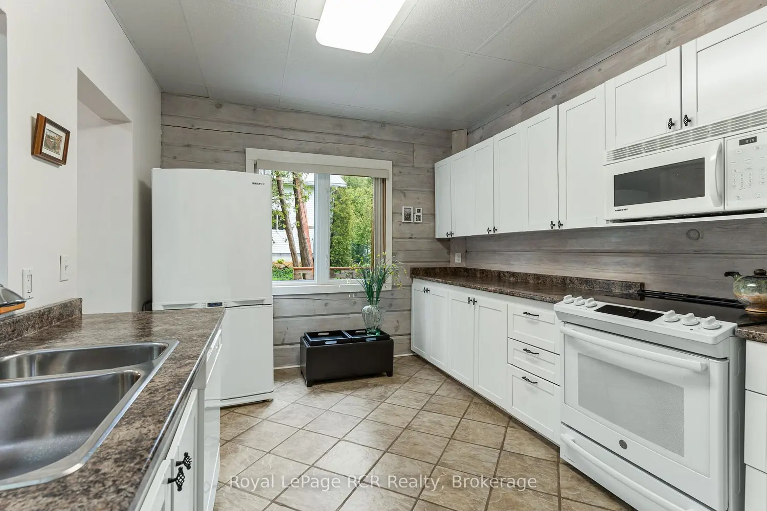 Additional image 4 of 183 Lakeshore Road