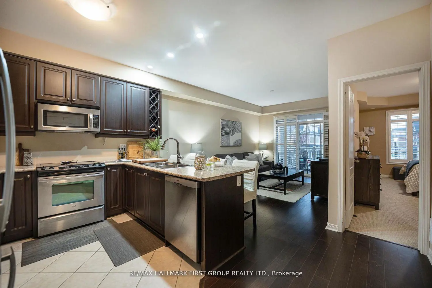 70 Lovegrove Lane photo 5