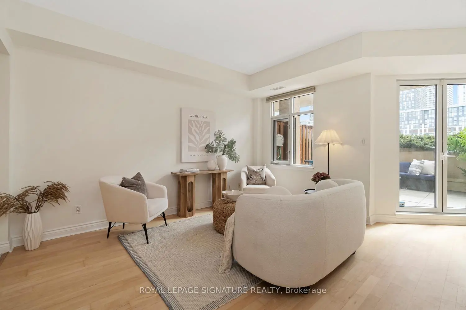 550 Front Street 207 photo 2