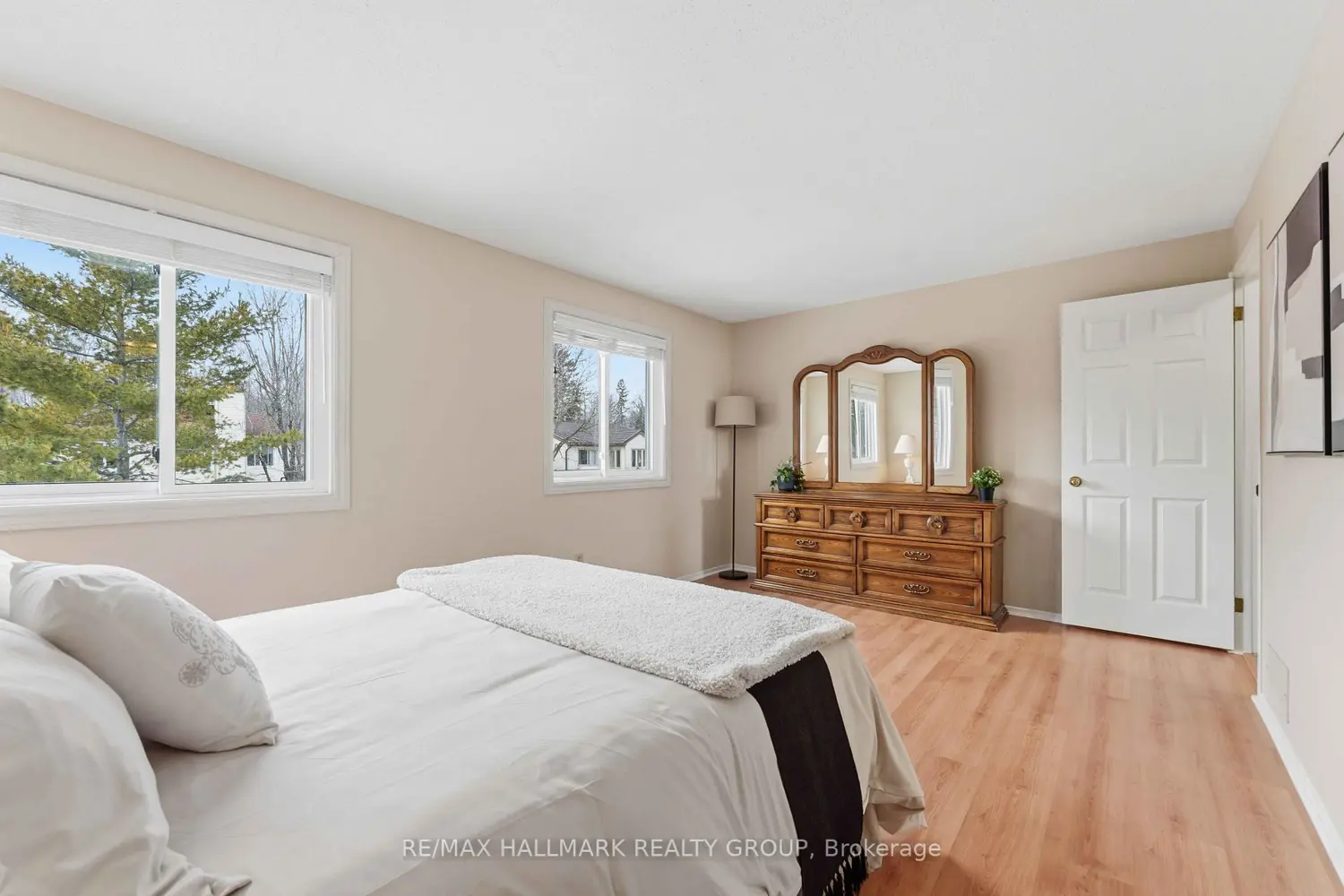 Additional image 5 of 6033 Meadowglen Drive