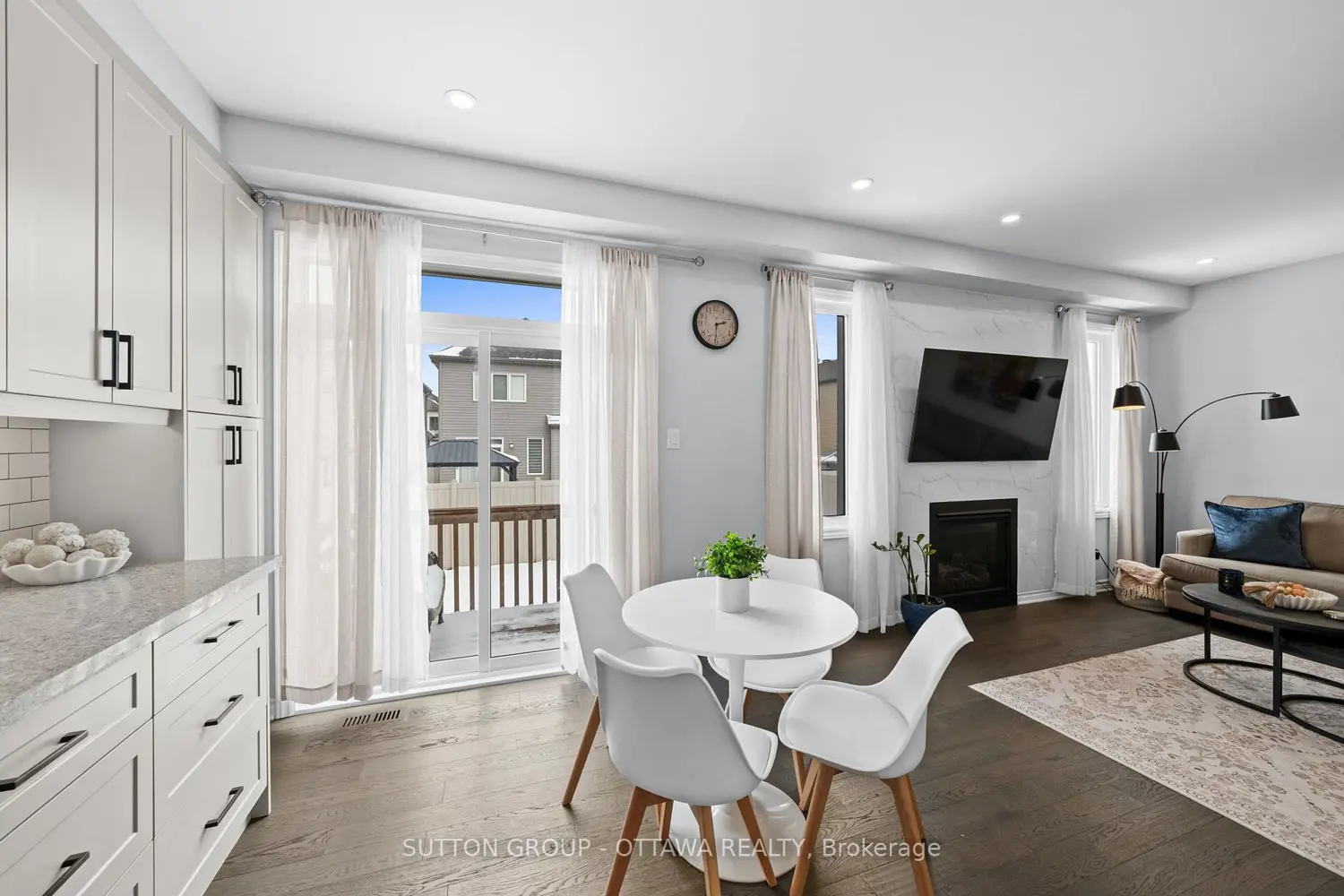 Additional image 8 of 1013 Manege Street