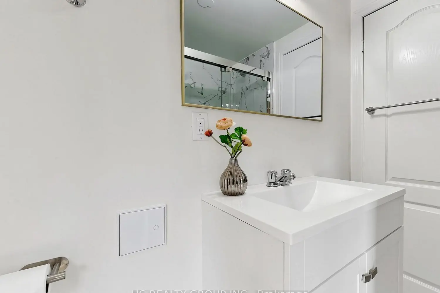 Additional image 16 of 1742 John Street 36