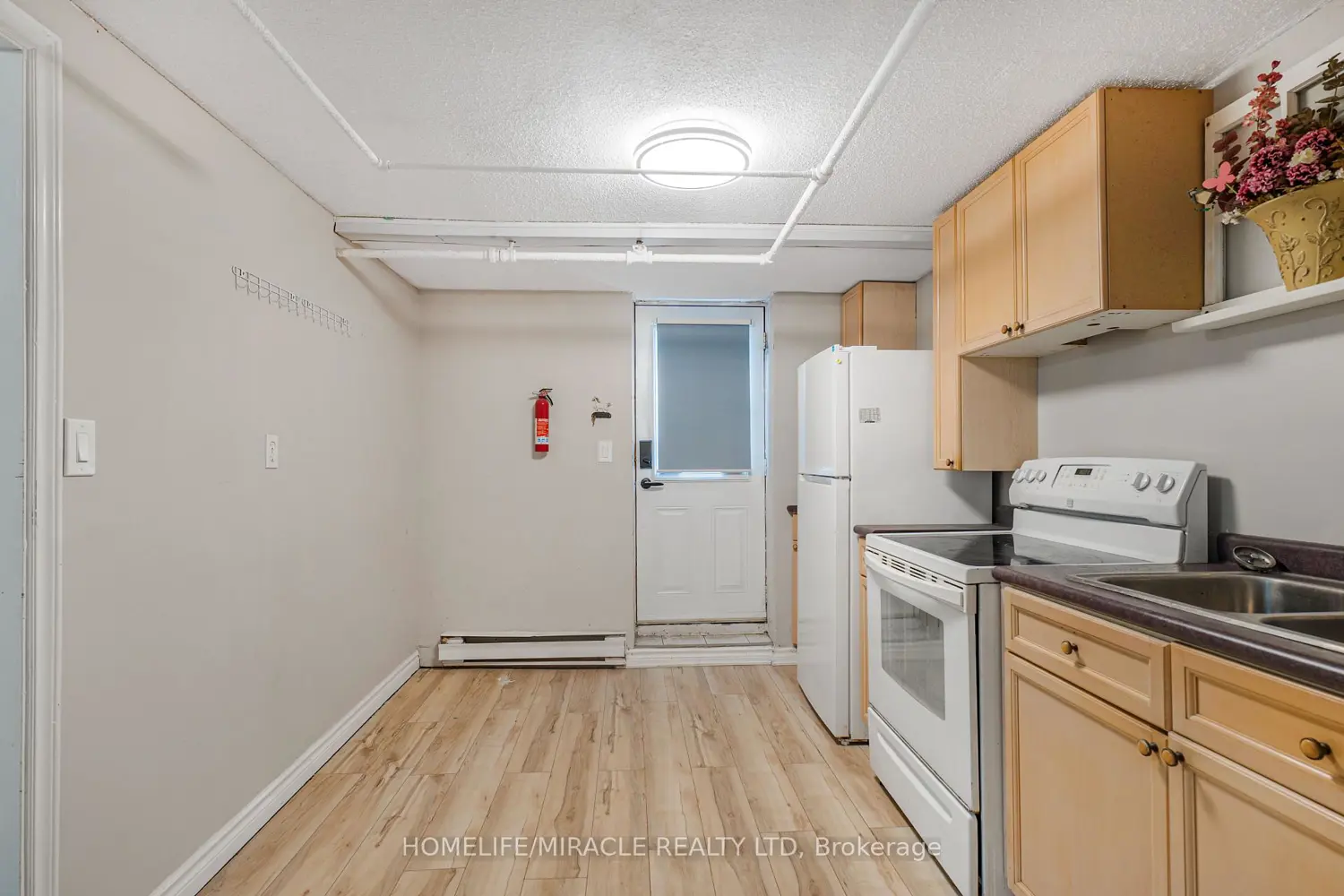 Additional image 14 of 3318 Sinnicks Avenue