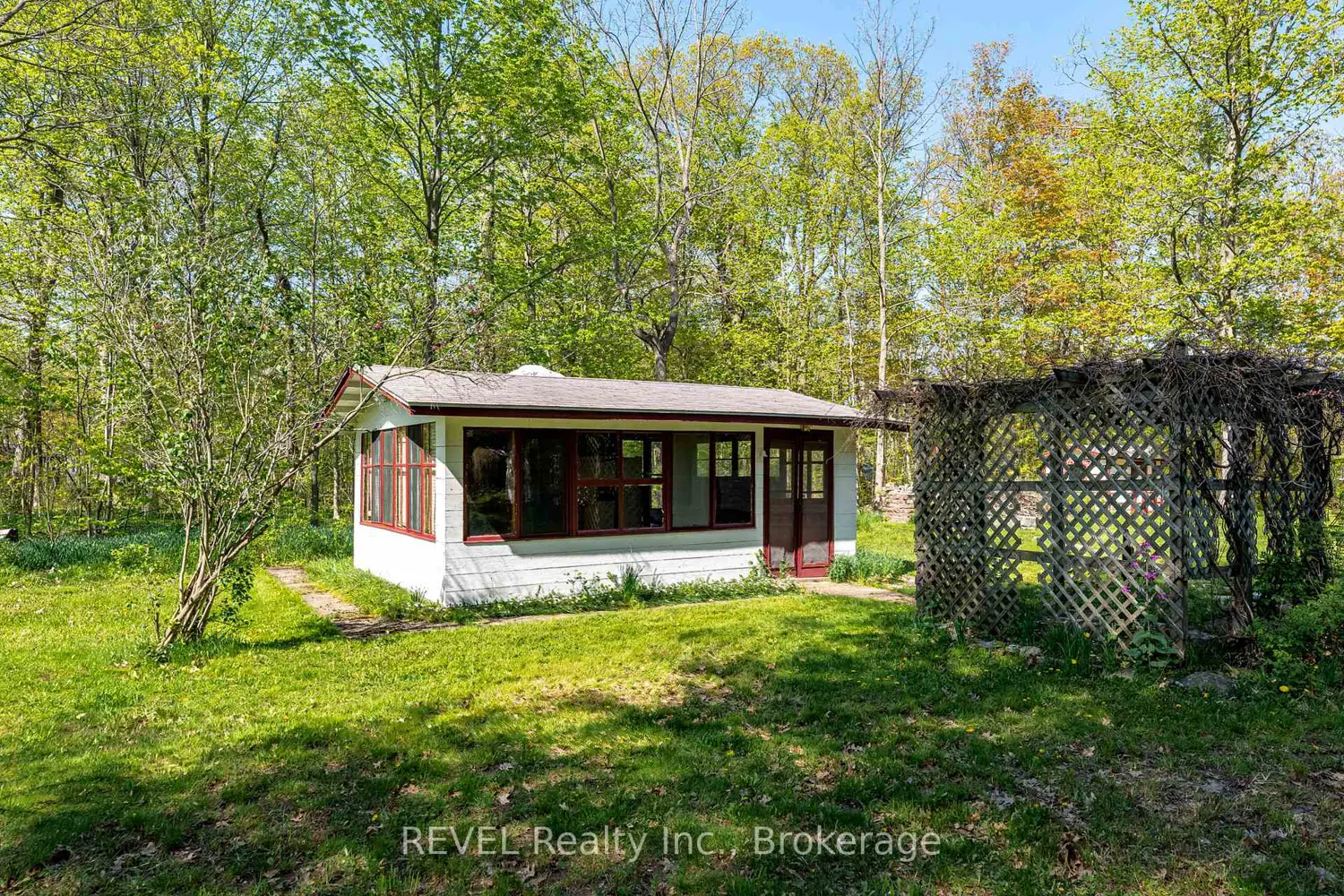 Additional image 5 of 3052 Maple Avenue