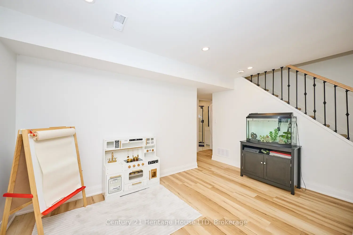Additional image 15 of 18 Parkview Avenue