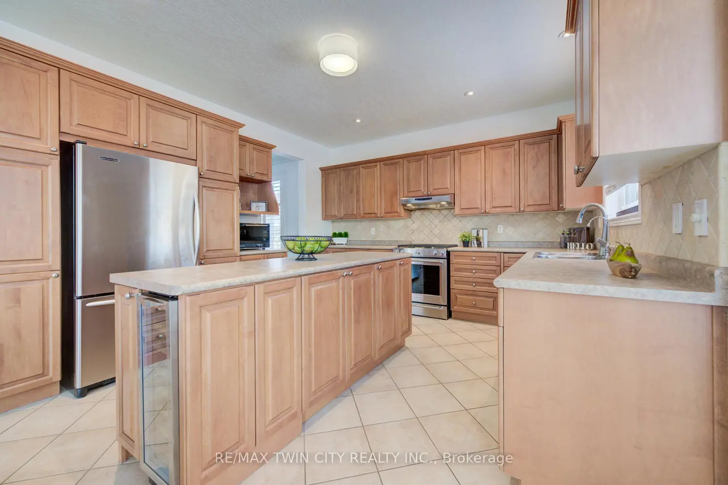 169 Falconridge Drive photo 3