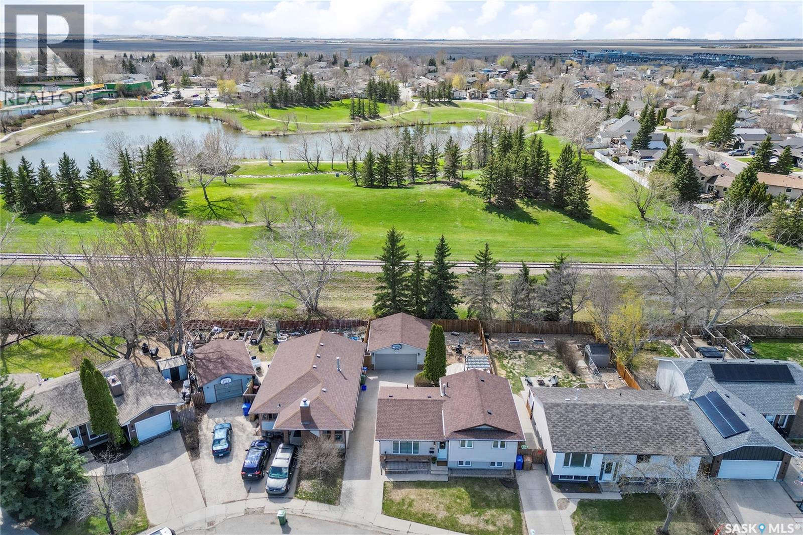 1206 Flexman Crescent N, Regina, SK, S4X2Y8