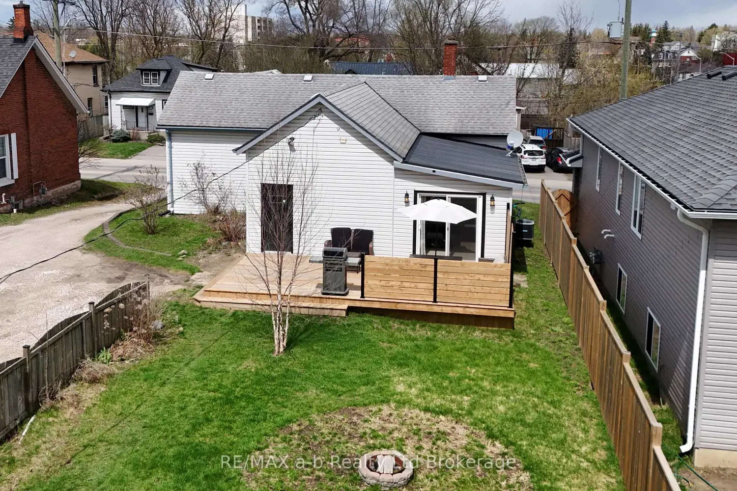 Additional image 13 of 688 Henry Street