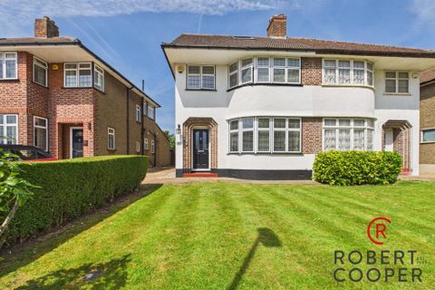 Greencroft Avenue, Ruislip HA4