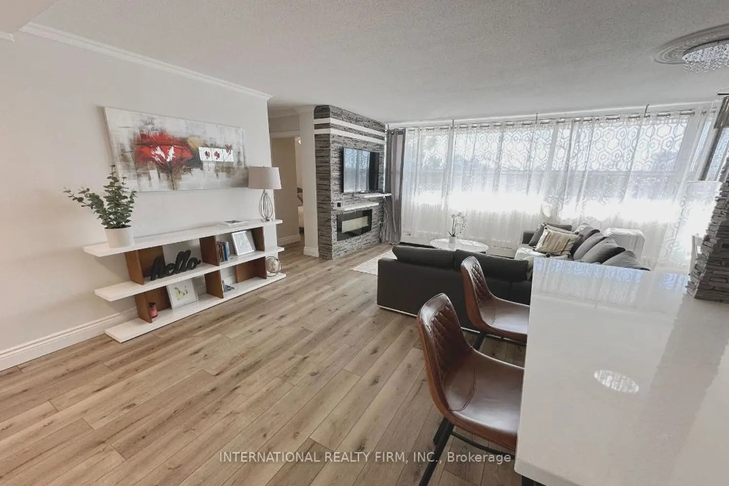 2263 Marine Drive 408 photo 2