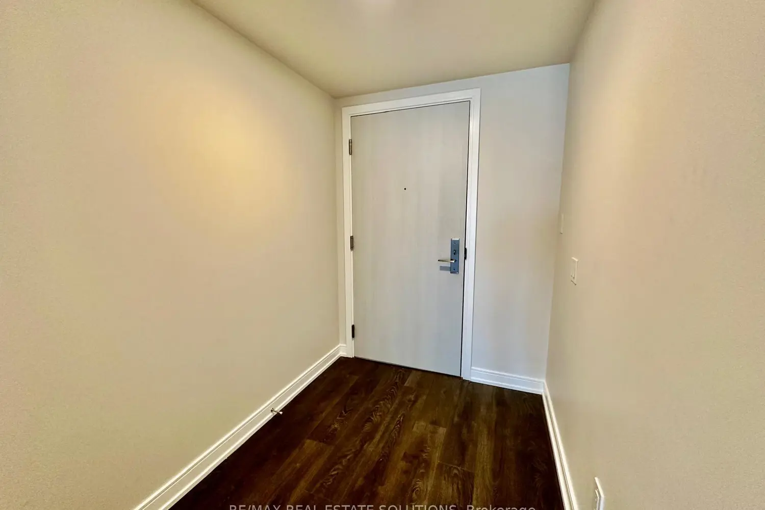 Additional image 3 of 30 Samuel Wood Way 1611