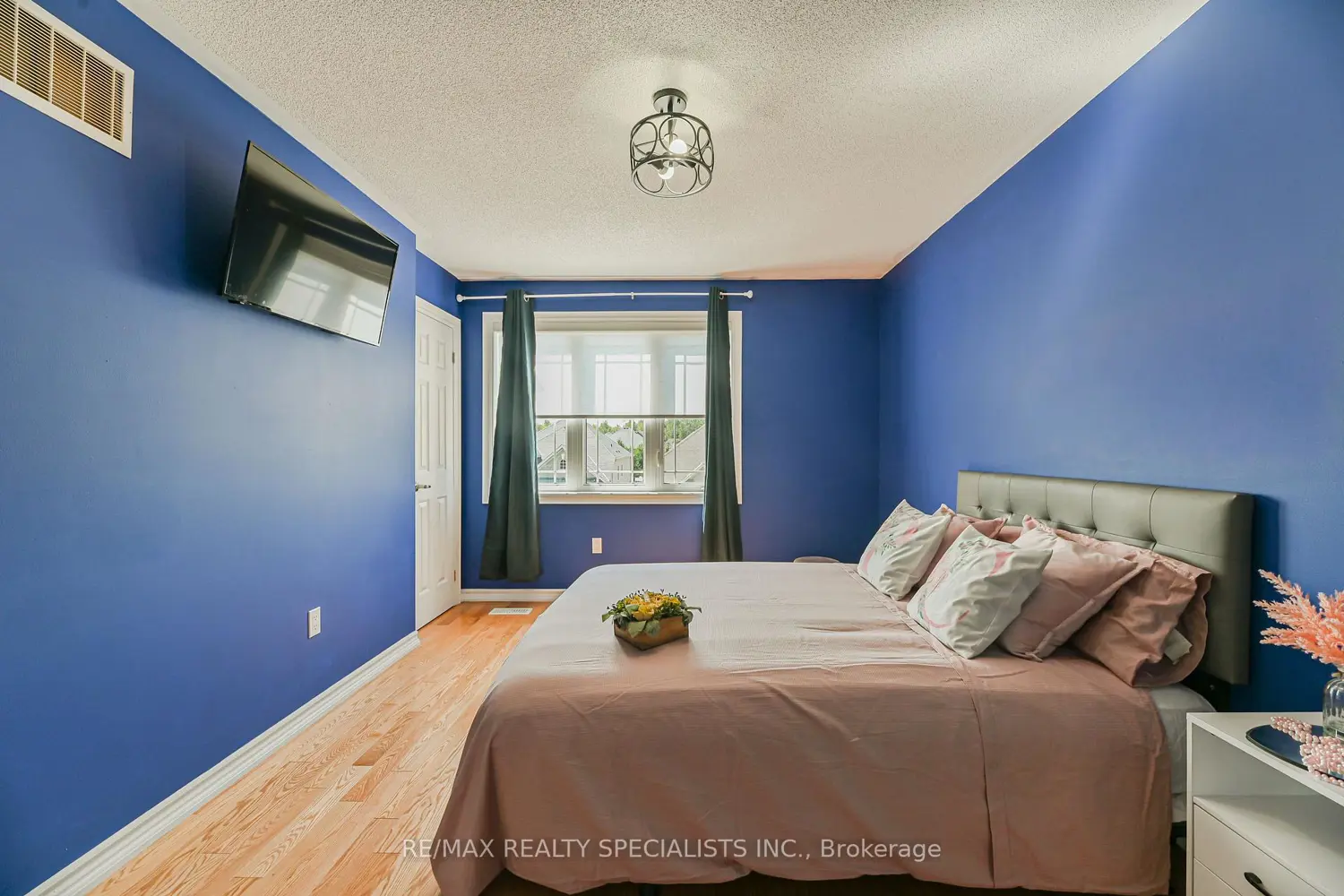 Additional image 13 of 9 Academy Avenue