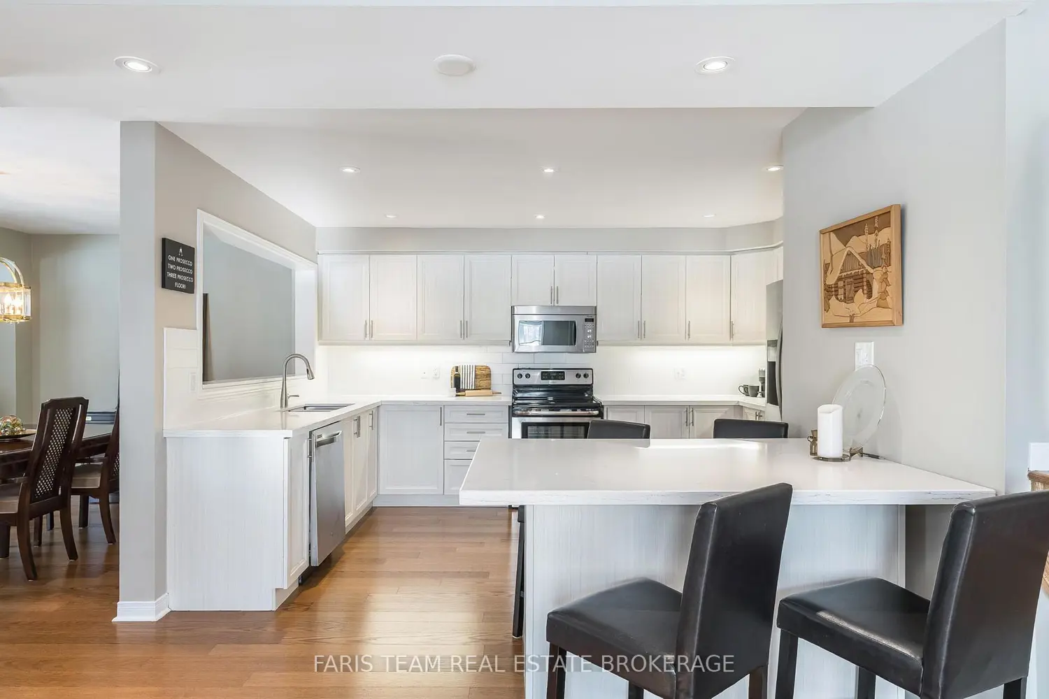 28 Masters Crescent photo 2