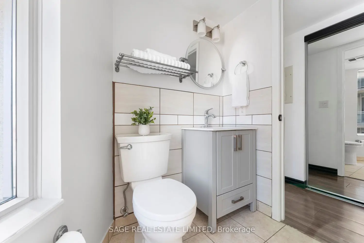 Additional image 6 of 200 Victoria Street 1507