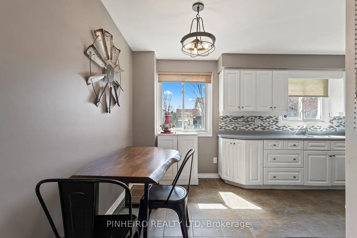 Additional image 5 of 266 Ardsley Crescent