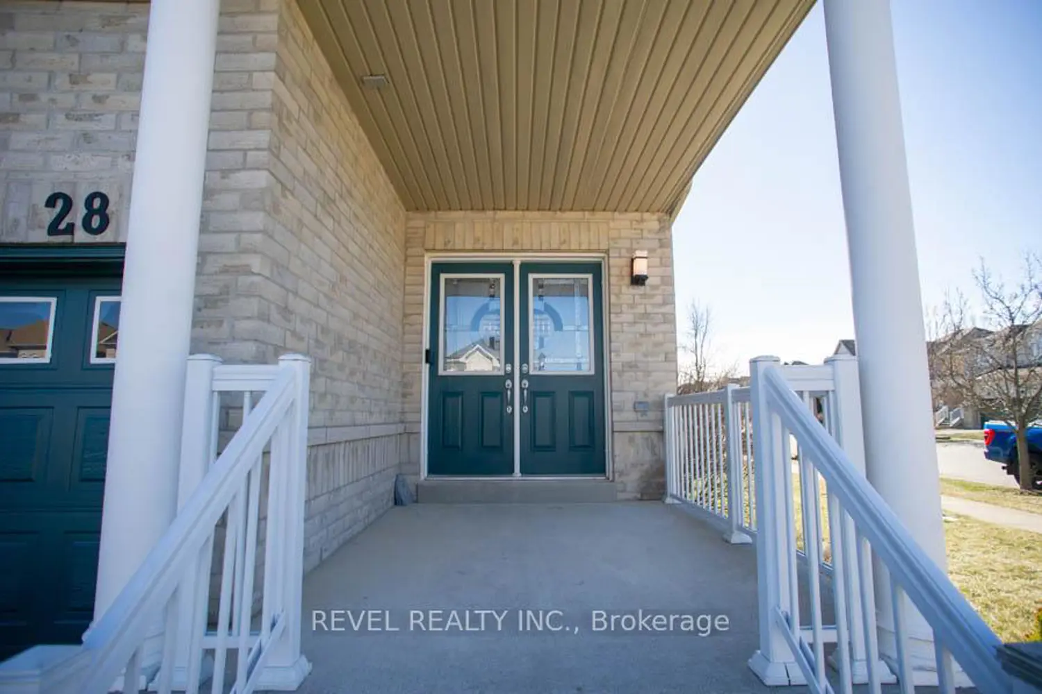 28 Barrett Avenue photo 2