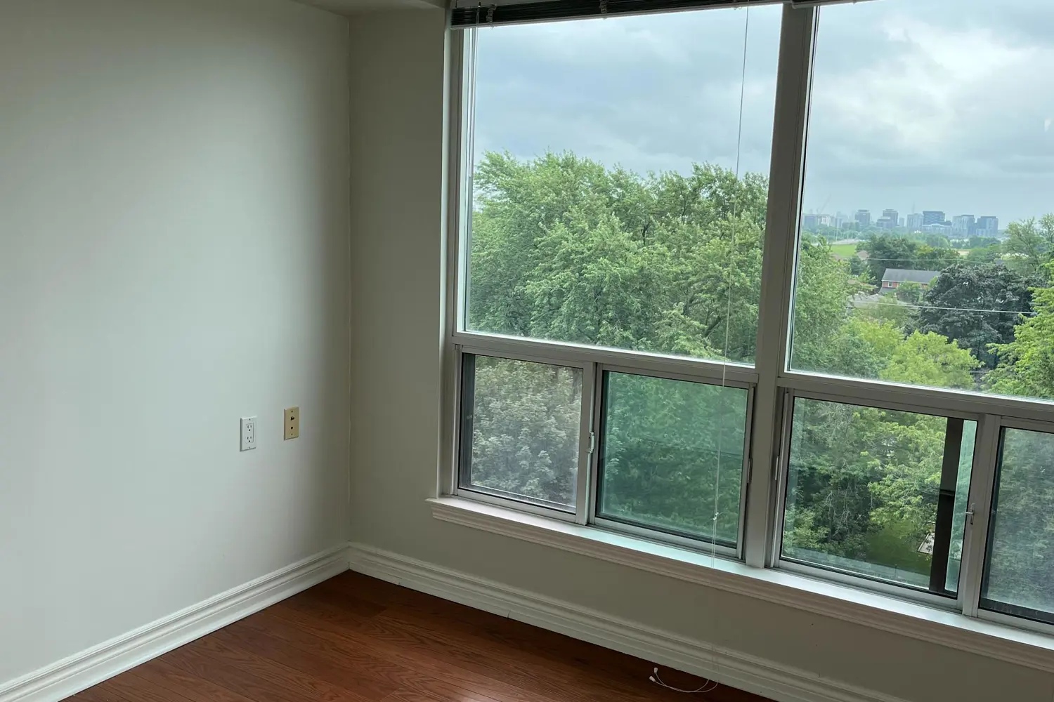 Additional image 10 of 935 Sheppard Avenue 603