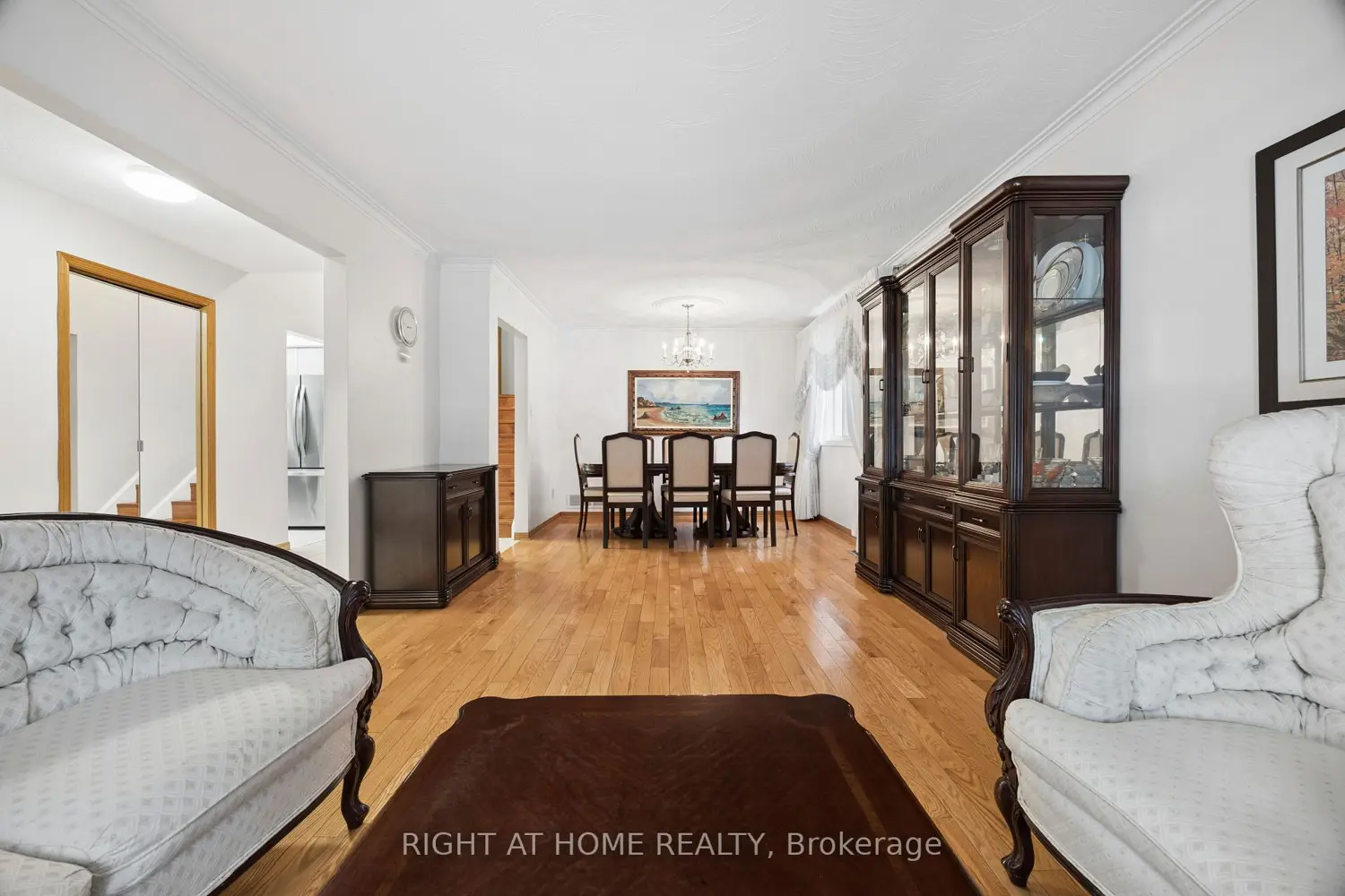 126 Homestead Road photo 3