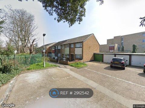 St. Mary's Approach, London E12