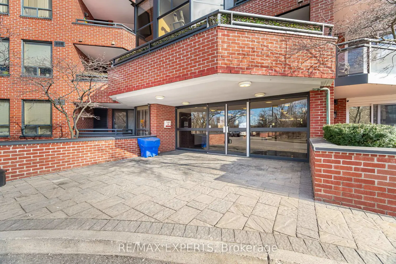 100 Arbors Lane 305 photo 3