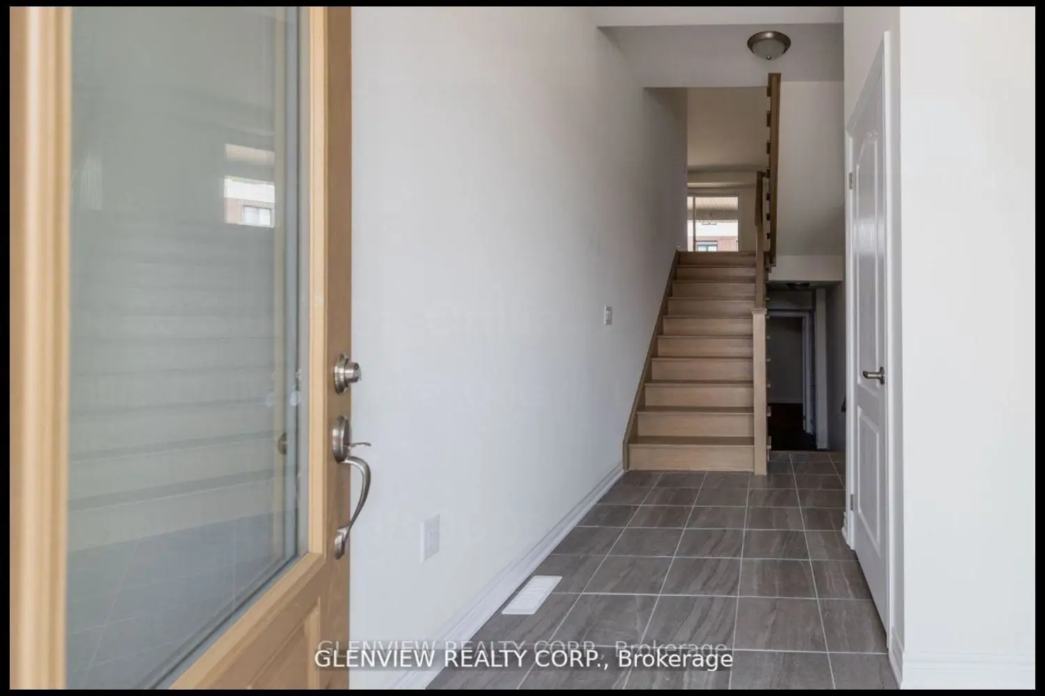 Additional image 2 of 3033 Sierra Drive