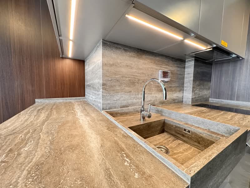 Additional image 2 of 1 Pearl Bank