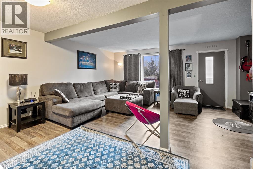 5557 Coronation , Windsor, ON, N8T1B2 photo 5